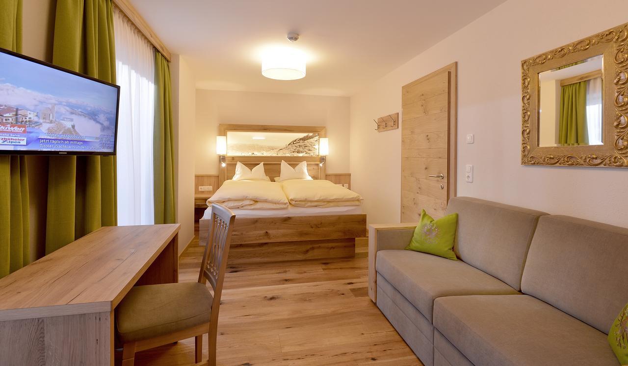 Hotel Garni Tirolerhof Хопфгартен-им-Бриксенталь Экстерьер фото